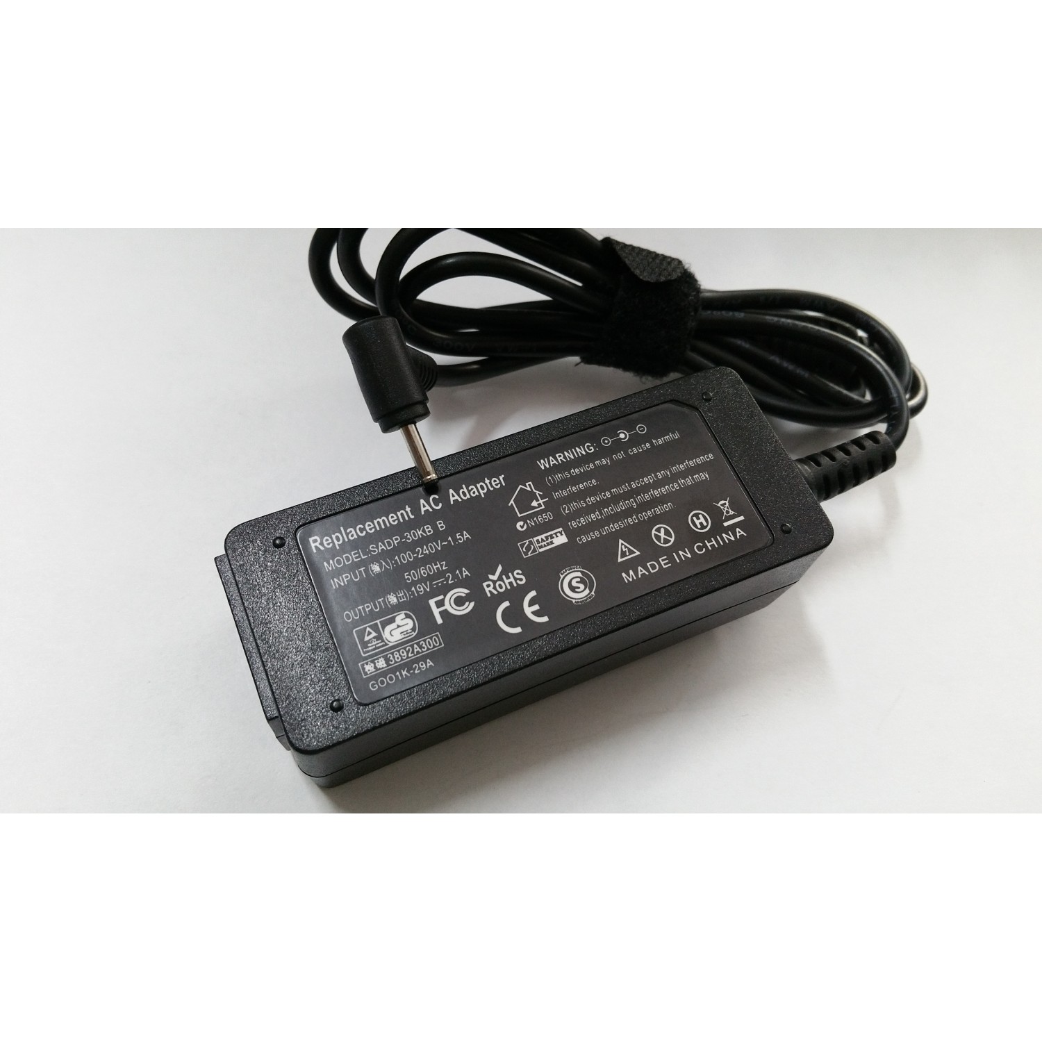 Alimentator laptop nou compatibil Asus Zenbook UX21 SADP-30KB ST-C-075-19000210CT 19V 2.1A  tip mufa 2.5mm x 0.7mm